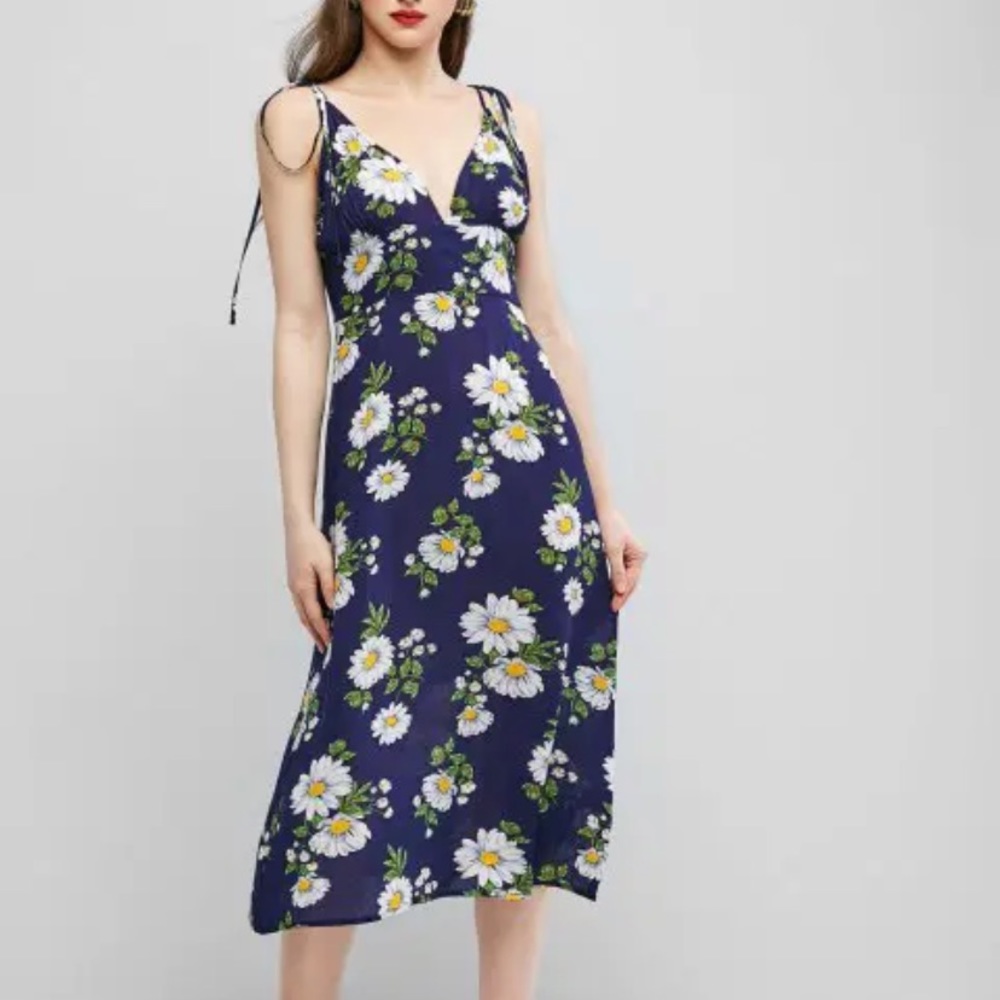 •ZAFUL• Cami Tie Shoulder Floral Midi Dress